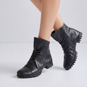 Foot Pedals Black Distressed Lace Up Ankle Leather‎ Boots Size 38 8.5 us